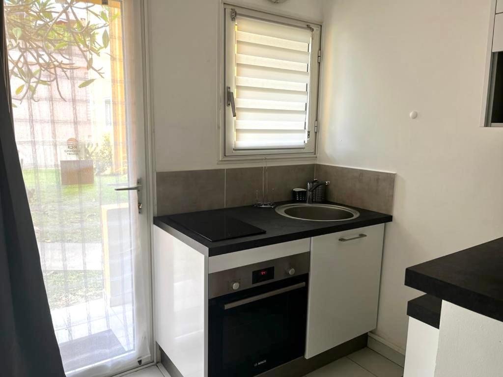 Studio - Residence Avec Piscine Sainte-Anne Extérieur photo